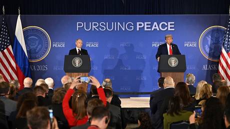 US President Donald Trump (R) and Russian President Vladimir Putin hold a press conference at Joint Base Elmendorf-Richardson on August 15, 2025 in Anchorage, Alaska.