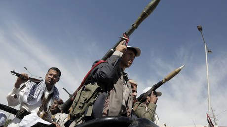 FILE PHOTO. Yemeni Houthi Tribesmen Rally.