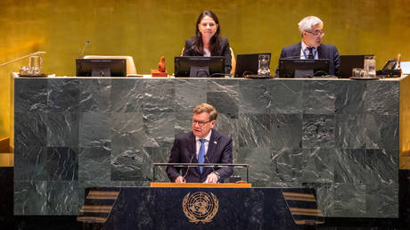 Foreign Minister Johann Wadephul promotes Germany’s bid for a UNSC seat as his predecessor Annalena Baerbock chairs the General Assembly session on June 1, 2026